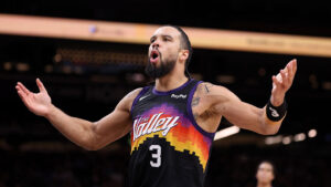 Suns reach new form, bulldoze Pacers for 5th straight win