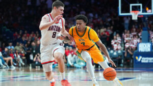 Arizona forward Ivan Kharchenkov exits first half of Norfolk State win with ankle injury