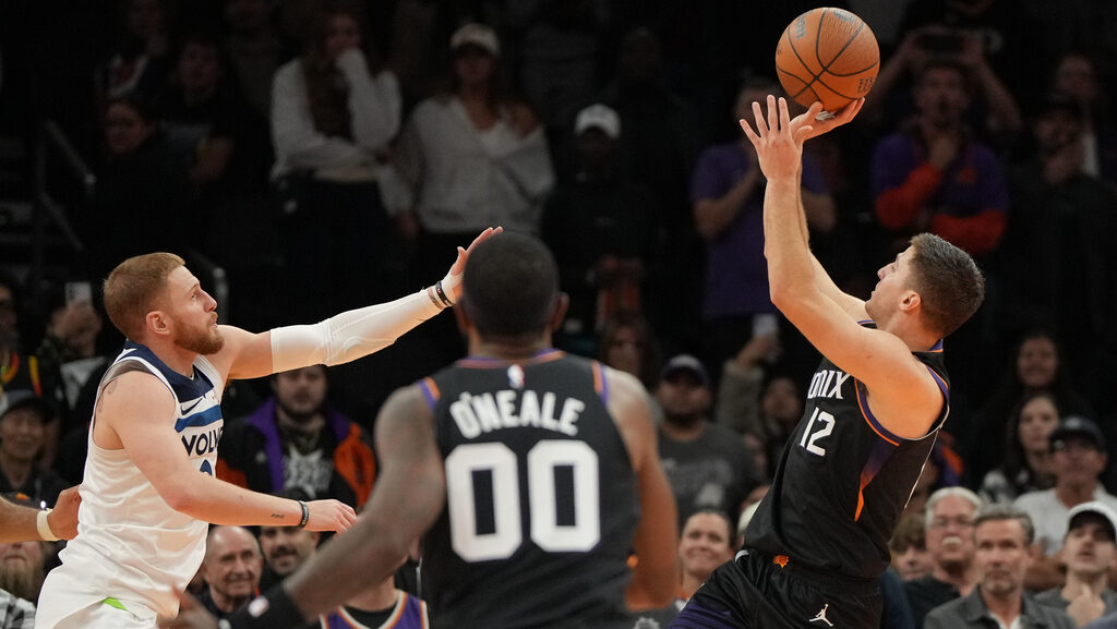 Collin Gillespie money on line Suns Timberwolves NBA Cup game-winner...