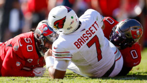 Cardinals eliminated from playoff contention with loss to Buccaneers