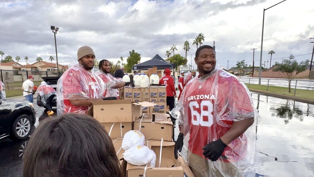 Cardinals' Kelvin Beachum and Paris Johnson Jr....