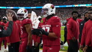 Cardinals' Walter Nolen III ruled out with knee injury vs. Jaguars