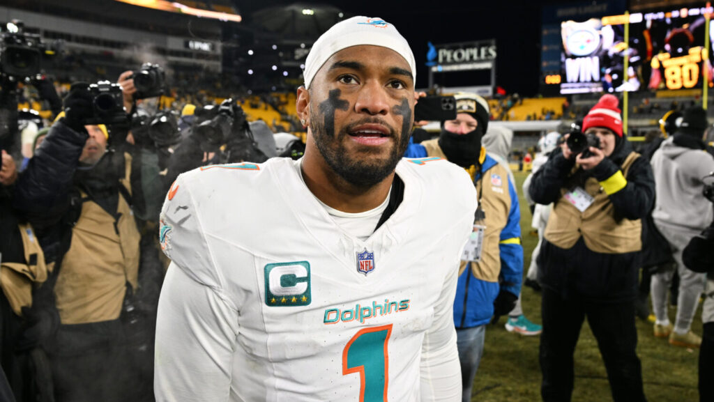Miami Dolphins quarterback Tua Tagovailoa (1) walks off the field after an NFL football game against the Pittsburgh Steelers in Pittsburgh, Monday, Dec. 15, 2025. (AP Photo/Justin Berl)Credit: ASSOCIATED PRESS