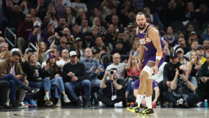 Chaos is a ladder: Suns benefit from havoc to beat Warriors