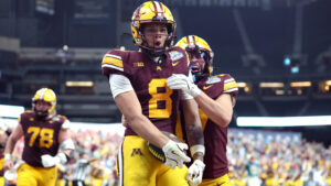 Rate Bowl: Jalen Smith snatches TD to lift Minnesota over New Mexico in OT