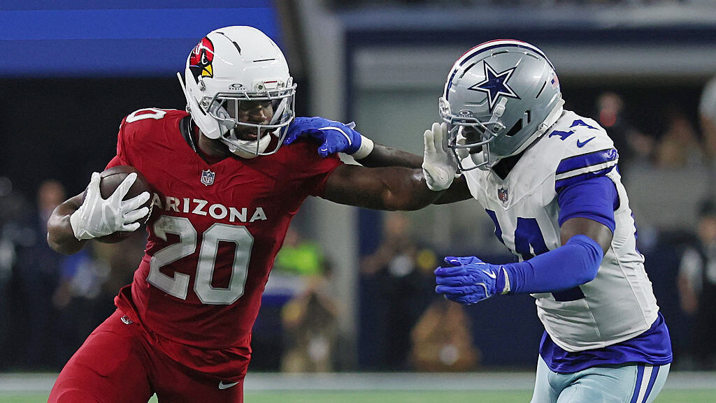 Cardinals' Bam Knight...