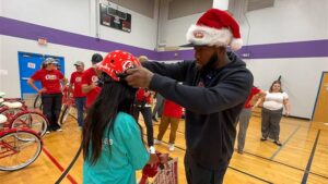 Cardinals' Budda Baker lends a hand to local kids amid holiday season