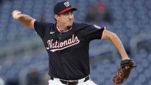 Report: Diamondbacks sign righty reliever Derek Law to minor league deal