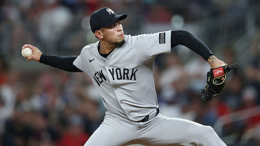 Jonathan Loáisiga #43 of the New York Yankees to Diamondbacks...