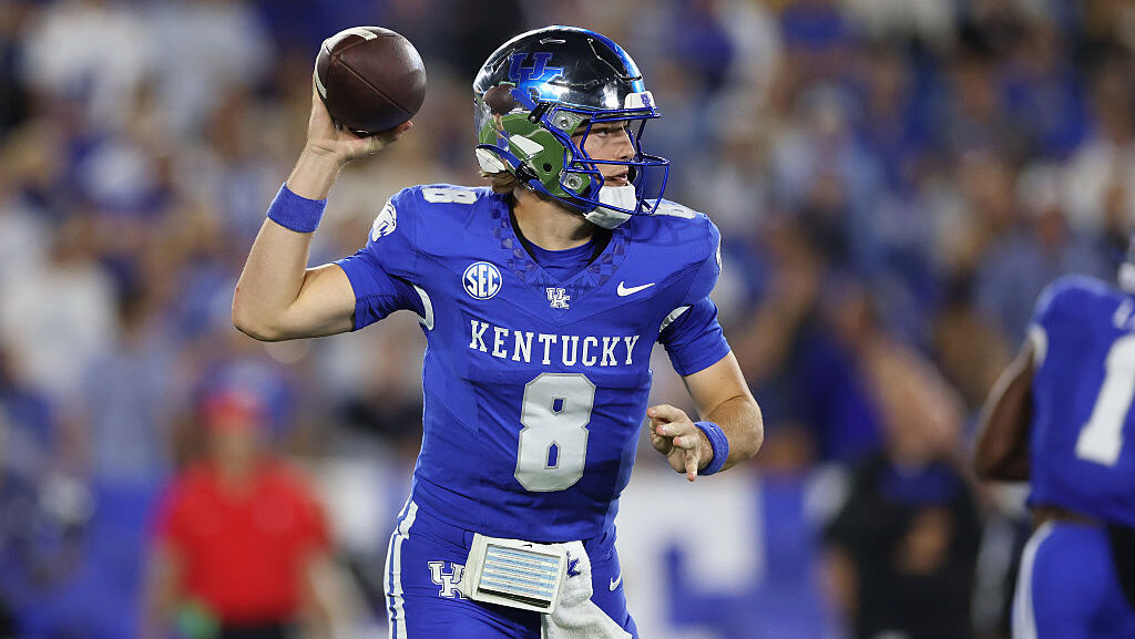 Cutter Boley #8 of the Kentucky Wildcats...