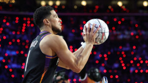 Devin Booker falls to Damian Lillard in NBA All-Star 3-point contest