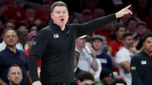 No. 2 Arizona's Tommy Lloyd named to Naismith Coach of the Year watch list