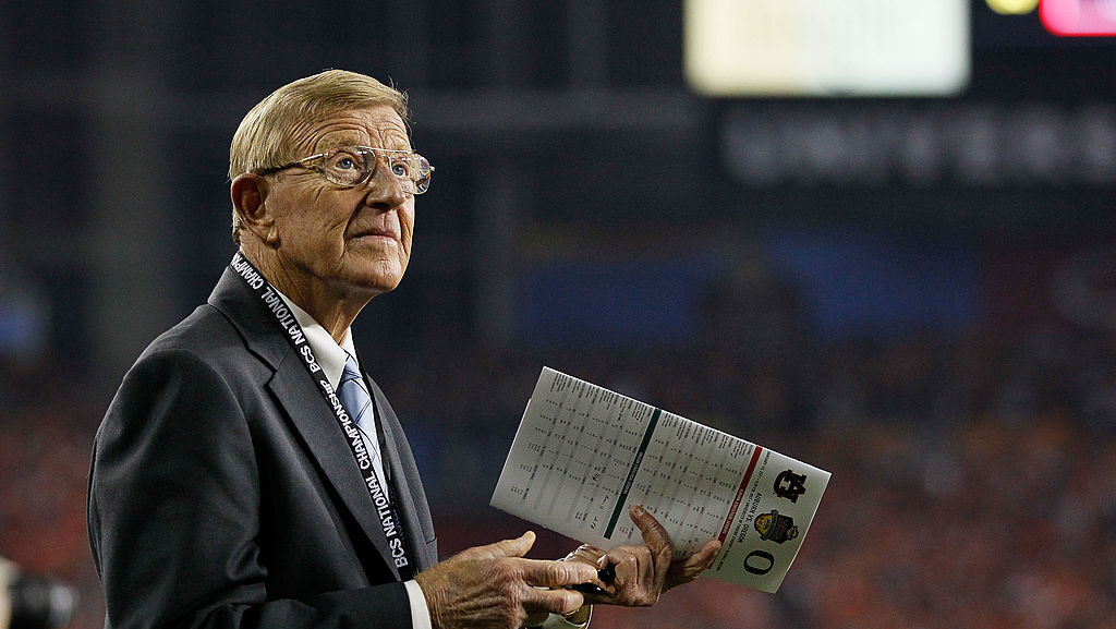 Lou Holtz dies...