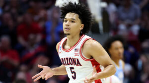 Arizona's Brayden Burries feels it early in 1st-round win vs. LIU