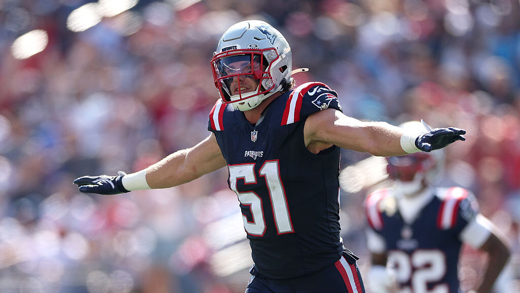 Patriots' Jack Gibbens signing with Cardinals...