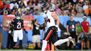 Cardinals sign TE Teagan Quitoriano to 1-year contract