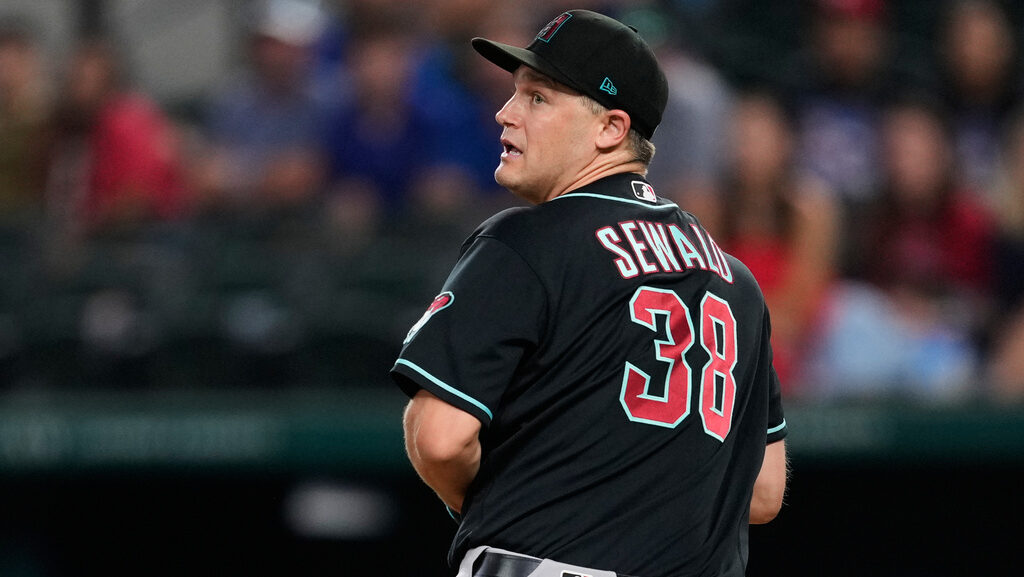 Arizona Diamondbacks' Paul Sewald...