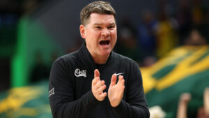 Tommy Lloyd says Arizona must ‘do all the hard things over’ after Final Four run