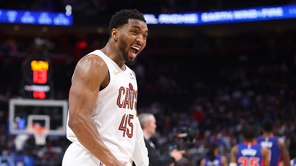 Cavaliers rout Pistons...