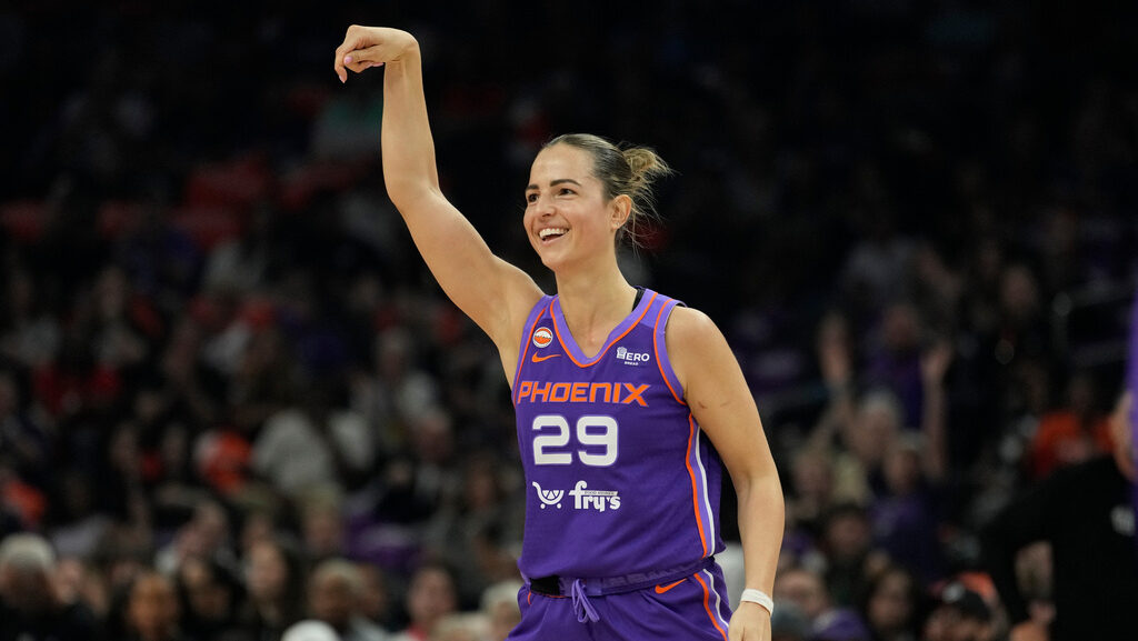 Phoenix Mercury guard Jovana Nogic...