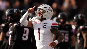 Arizona's QB situation tiers above ASU in ESPN ranking