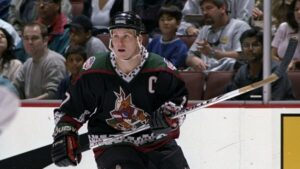 Coyotes legend Keith Tkachuk elected to Hockey Hall of Fame after sons become teammates