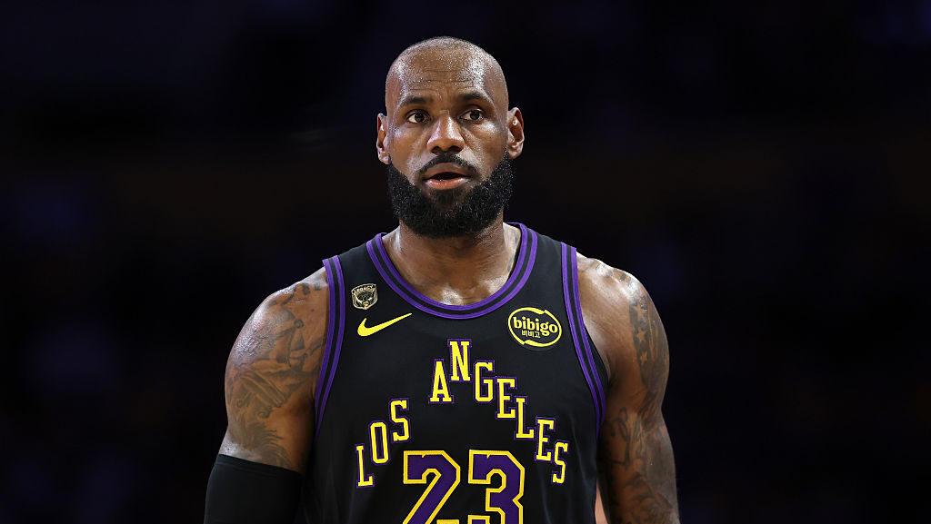 LeBron James signing with the Philadelphia 76ers - Arizona Sports