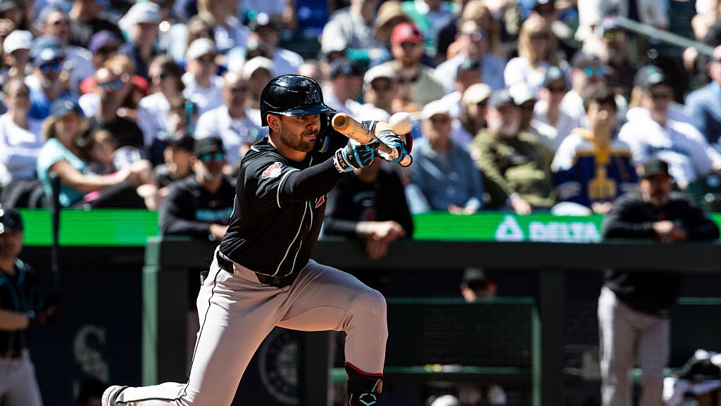 Diamondbacks recall Tim Tawa...