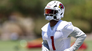 'I love it here': Mack Wilson Sr. would like to play his career out with the Cardinals