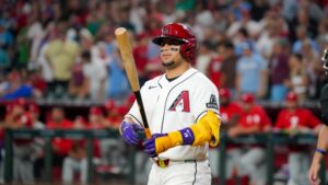 Gabriel Moreno wins award for best Venezuelan player in MLB