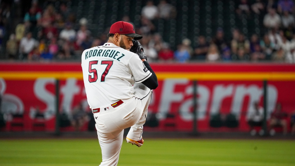 Arizona Diamondbacks pitcher Eduardo Rodríguez leg kick vs. San Diego Padres, Aug. 4, 2026 (Jeremy...