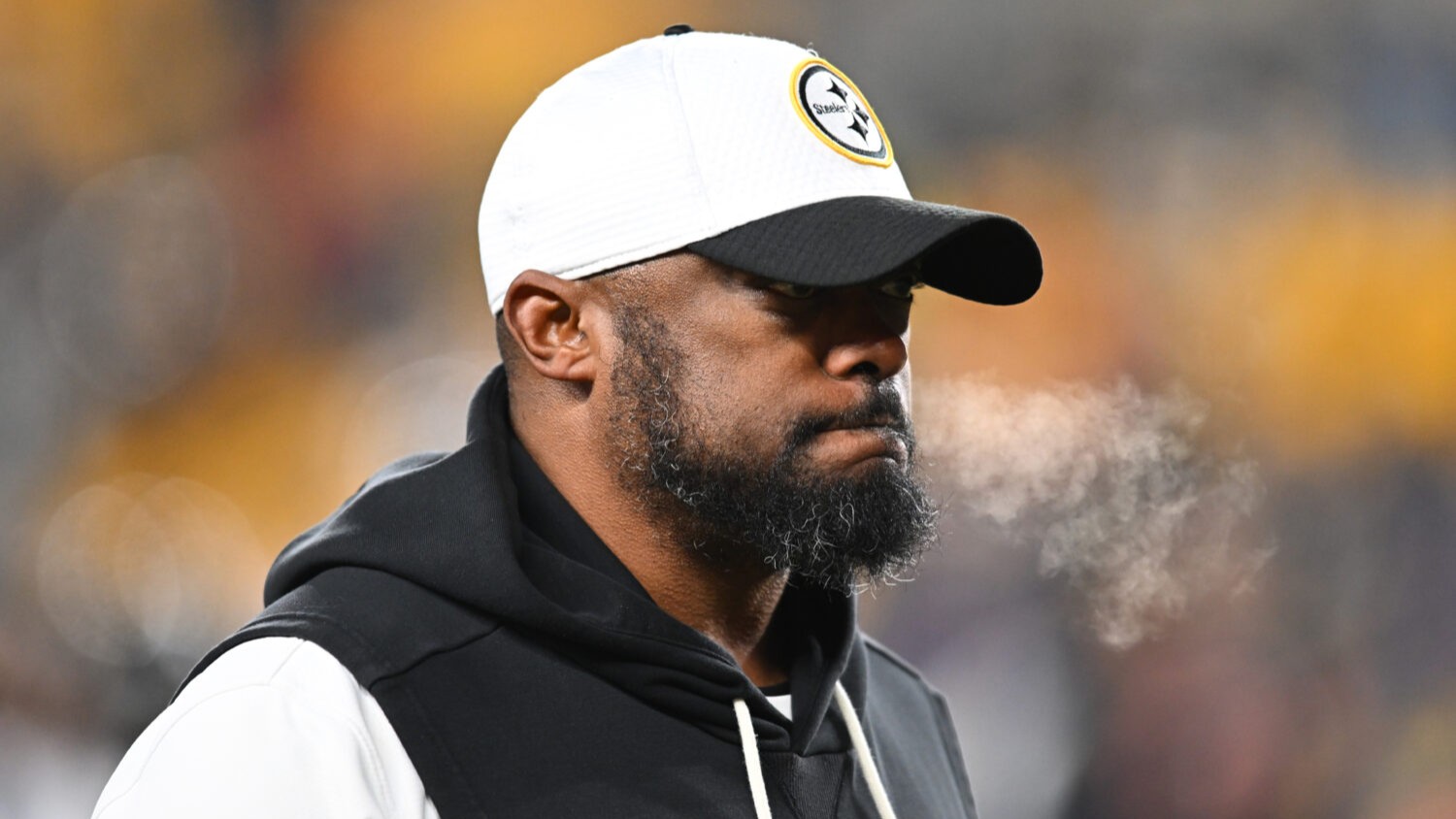 PITTSBURGH, PENNSYLVANIA - JANUARY 04: Head coach Mike Tomlin of the Pittsburgh Steelers looks on p...