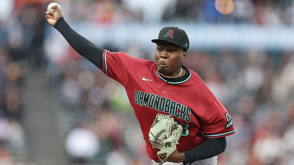 SAN FRANCISCO, CALIFORNIA - AUGUST 27: Jose Cabrera #53 of the Arizona Diamondbacks pitches against...