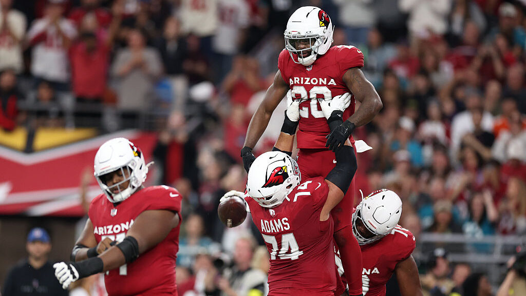 The only player inactive for Arizona who was questionable in Thursday's final injury report is Andr...