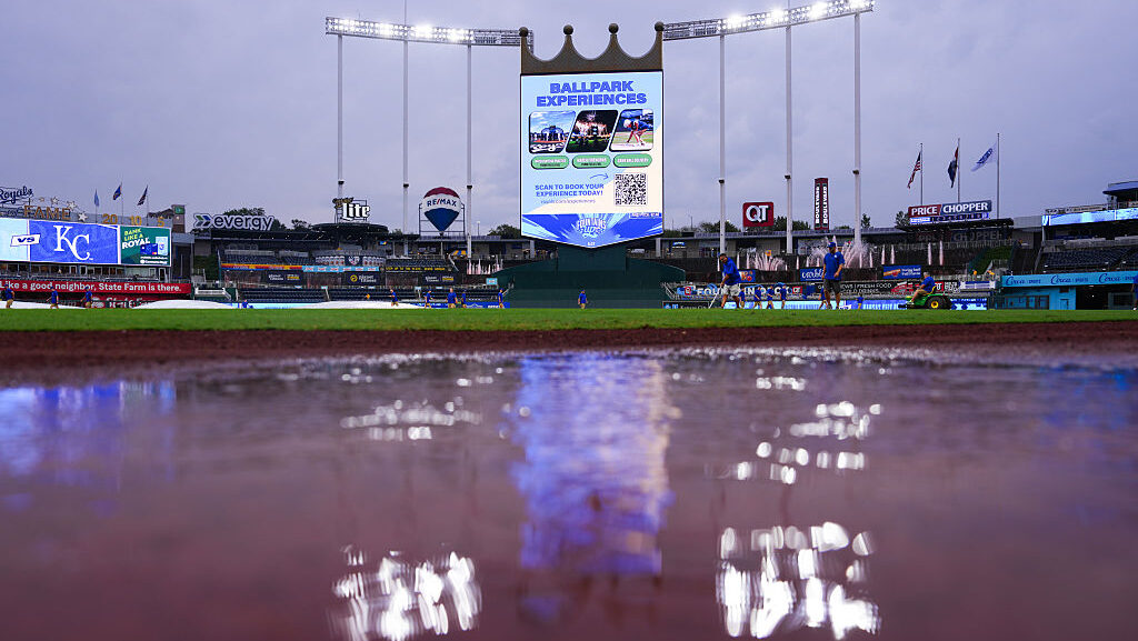 Arizona Diamondbacks v Kansas City Royals...