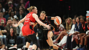 Shay Ciezki scores 22 points off the bench in Mercury win over Fire
