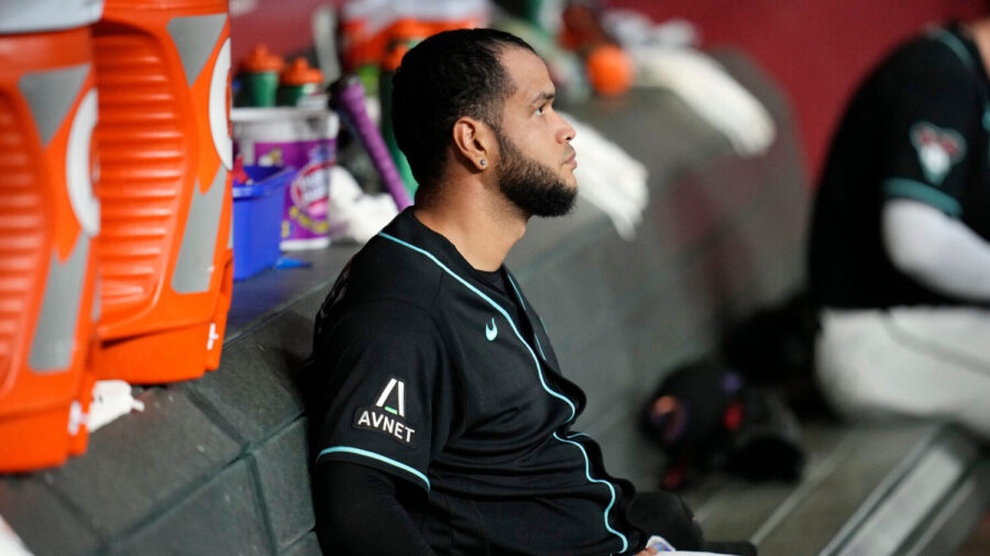 Diamondbacks failing to stave off elimination, get crushed by Yankees ...