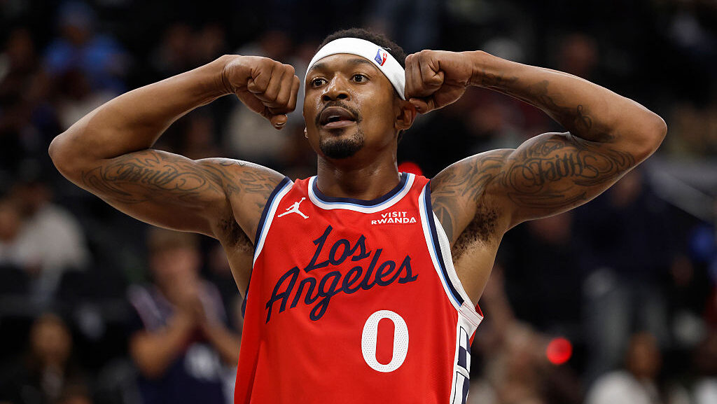 Clippers give Chris Paul's No. 3 to Bradley Beal, fans see it as a jab at a franchise great...